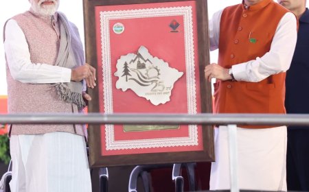 उत्तराखंड रजत जयंती कार्यक्रम में पीएम मोदी के पहाड़ी अवतार ने बढ़ाया कनेक्ट