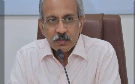 महाप्रबंधक उदय बोरवणकर का लालकुआं और काठगोदाम रेलवे स्टेशनों का निरीक्षण