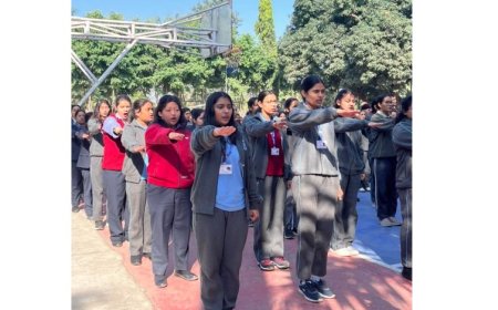 संविधान दिवस पर छात्रों ने एसजीआरआर विवि में ली संवैधानिक मूल्यों की शपथ