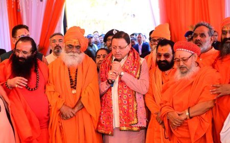 2027 कुंभ: मुख्यमंत्री ने अखाड़ा आचार्यों के साथ गंगा किनारे भव्य बैठक की, महत्वपूर्ण स्नान तिथियों की घोषणा