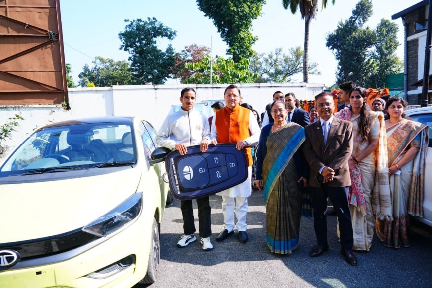 मुख्यमंत्री पुष्कर सिंह धामी द्वारा ''बिल लाओ-इनाम पाओ'' योजना के तहत 1888 विजेताओं को पुरस्कार वितरण