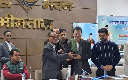 भीमताल में सौगंध पौधों की पहचान: सीएम ने सैटेलाइट सेंटरों का किया लोकार्पण