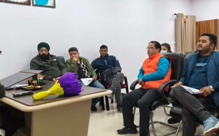 हल्द्वानी: संयुक्त निदेशक ने मीडिया से की योजनाओं पर चर्चा, जन-जन तक पहुंचेगी जानकारी