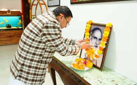 देहरादून में राज्य आंदोलनकारी इंद्रमणि बडोनी को सीएम धामी ने दी श्रद्धांजलि