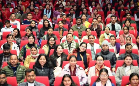 मुख्यमंत्री पुष्कर सिंह धामी ने प्राथमिक शिक्षा के सहायक अध्यापकों को दिए नियुक्ति पत्र
