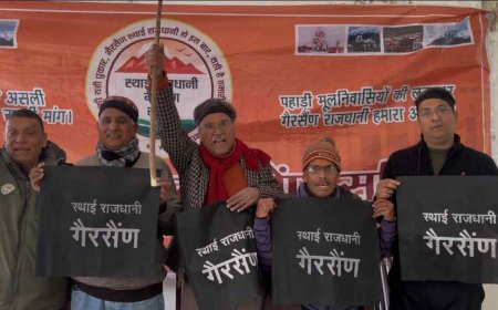 गैरसैंण आंदोलन का निर्णायक एलान: पूर्व IAS विनोद रतूड़ी ने काले झंडों के साथ उठाया सिर