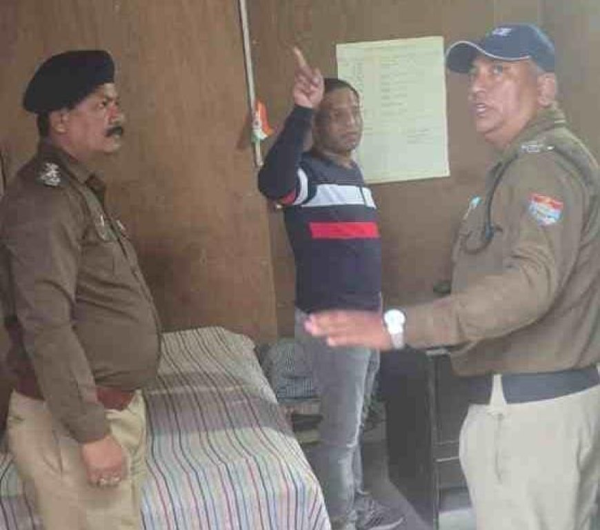 गूलर और शिवपुरी पुलिस चौकियों का आकस्मिक निरीक्षण, SSP आयुष अग्रवाल का नेतृत्व