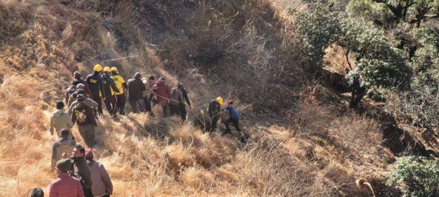 उत्तराखंड: चरवाहा खाई में गिरकर हुआ मृत, SDRF ने चलाया रेस्क्यू ऑपरेशन