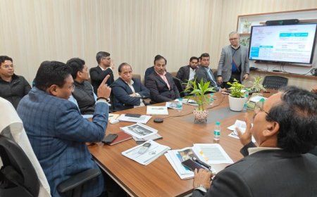 मुख्यमंत्री धामी के निर्देश पर रोपवे एवं पीआरटी परियोजनाओं की फिजिबिलिटी पर महत्वपूर्ण बैठक