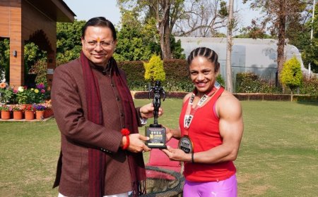 उत्तराखंड की प्रतिभा थपलियाल को मुख्यमंत्री धामी द्वारा सम्मानित, महिला सशक्तिकरण का प्रतीक