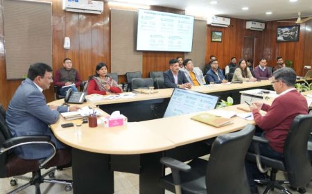 मुख्य सचिव ने आयुष चिकित्सालयों में बेड संख्या बढ़ाने के दिए महत्वपूर्ण निर्देश - देहरादून