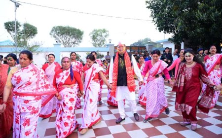 नगला तराई में होली का भव्य उत्सव, मुख्यमंत्री धामी ने मनाया रंगों का पर्व