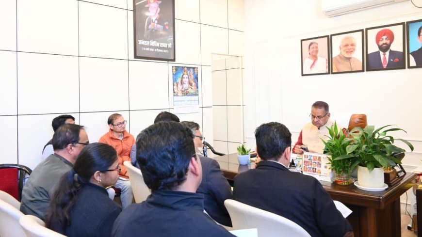 कैबिनेट मंत्री गणेश जोशी ने विकास कार्यों की गति को गति देने के लिए 3 दिन में पेयजल समस्याओं के समाधान के दिए सख्त निर्देश
