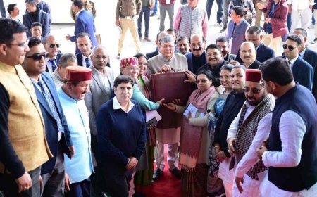 गैरसैंण: उत्तराखंड सरकार ने पेश किया 1.11 लाख करोड़ का बजट, विकसित प्रदेश की ओर बड़ा कदम