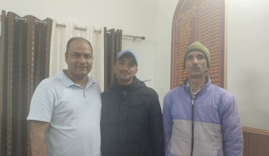 मनोज भट्ट का उत्तराखंड पुलिस में चयन: जिला पुस्तकालय से मिली सफलता