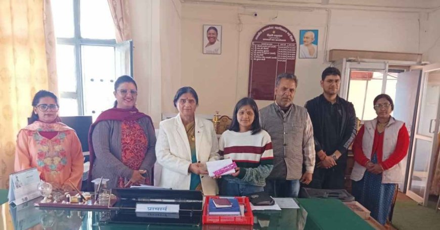 प्रियंका आर्या: भूविज्ञान की छात्रा ने IIT-JAM परीक्षा में हासिल की सफलता, नई टिहरी कॉलेज में सम्मानित