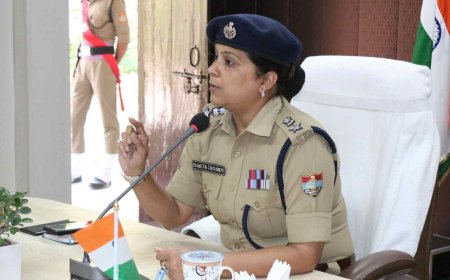 एसएसपी श्वेता चौबे ने नव आरक्षियों को दिया प्रेरणादायक संदेश, बढ़ाई खाकी सुनहरे भविष्य की उम्मीदें