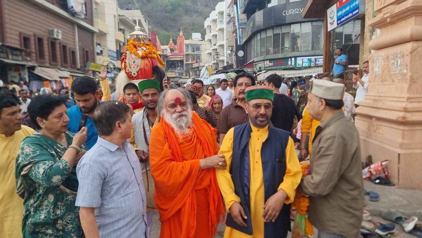 हरिद्वार में धूमधाम से मनाई गई 27वीं बाबा विश्वनाथ–माँ जगदीशिला डोली रथ यात्रा