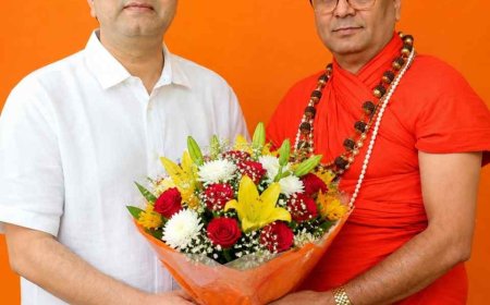 प्रसून जोशी को प्रसार भारती का अध्यक्ष बनने पर स्वामी रसिक महाराज ने दी बधाई, भारतीय संस्कृति को मिलेगी नई दिशा