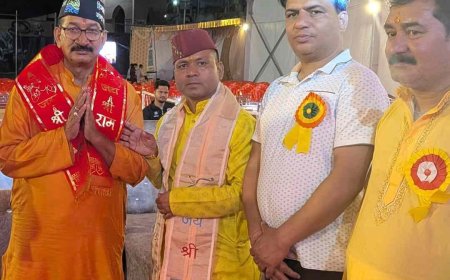 टिहरी रामलीला का उत्सव, दर्शकों की आँखों में खुशी और भावनाओं का समुद्र