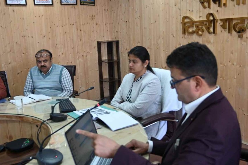 टिहरी गढ़वाल में स्वास्थ्य सेवाओं की समीक्षा: सीडीओ वरुणा अग्रवाल ने दिए दिशा-निर्देश