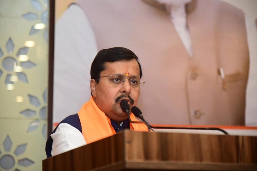 भाजपा अध्यक्ष ने सांसदों-विधायकों को मोदी सरकार के 12 साल के कार्यों को गांव-गांव पहुंचाने का दिया निर्देश