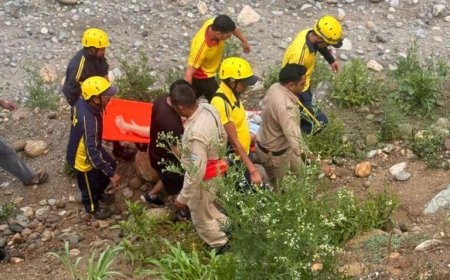 उत्तराखंड में फिर बड़ा सड़क हादसा: खाई में गिरी कार, SDRF ने बचाए पांच लोग