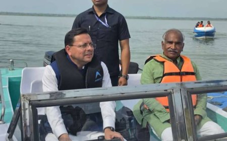 उत्तराखंड के गोवा बीच में पहुंचे सीएम धामी: क्याकिंग और कैनोइंग प्रतियोगिता की तैयारियों का निरीक्षण