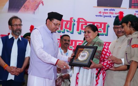 मुख्यमंत्री ने कारगिल विजय दिवस पर शहीदों को दी श्रद्धांजलि, समारोह में की अनुग्रह राशि बढ़ाने की घोषणा