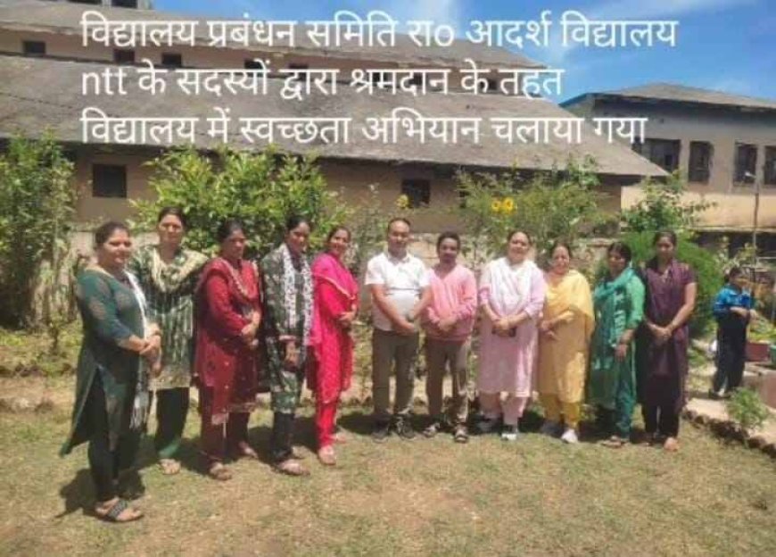 विद्यालय परिसर में स्वच्छता अभियान: विद्यार्थियों और अभिभावकों के लिए जागरूकता का नया अध्याय